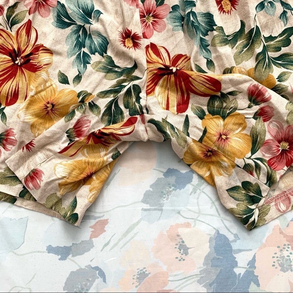 Vintage Floral Linen Blend Shorts - Picture 2 of 7